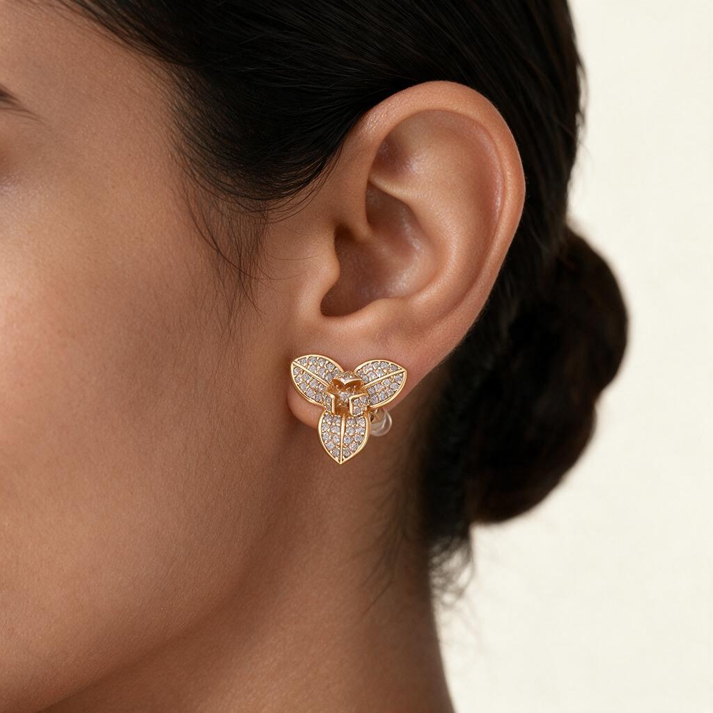 Woman wearing the earring
